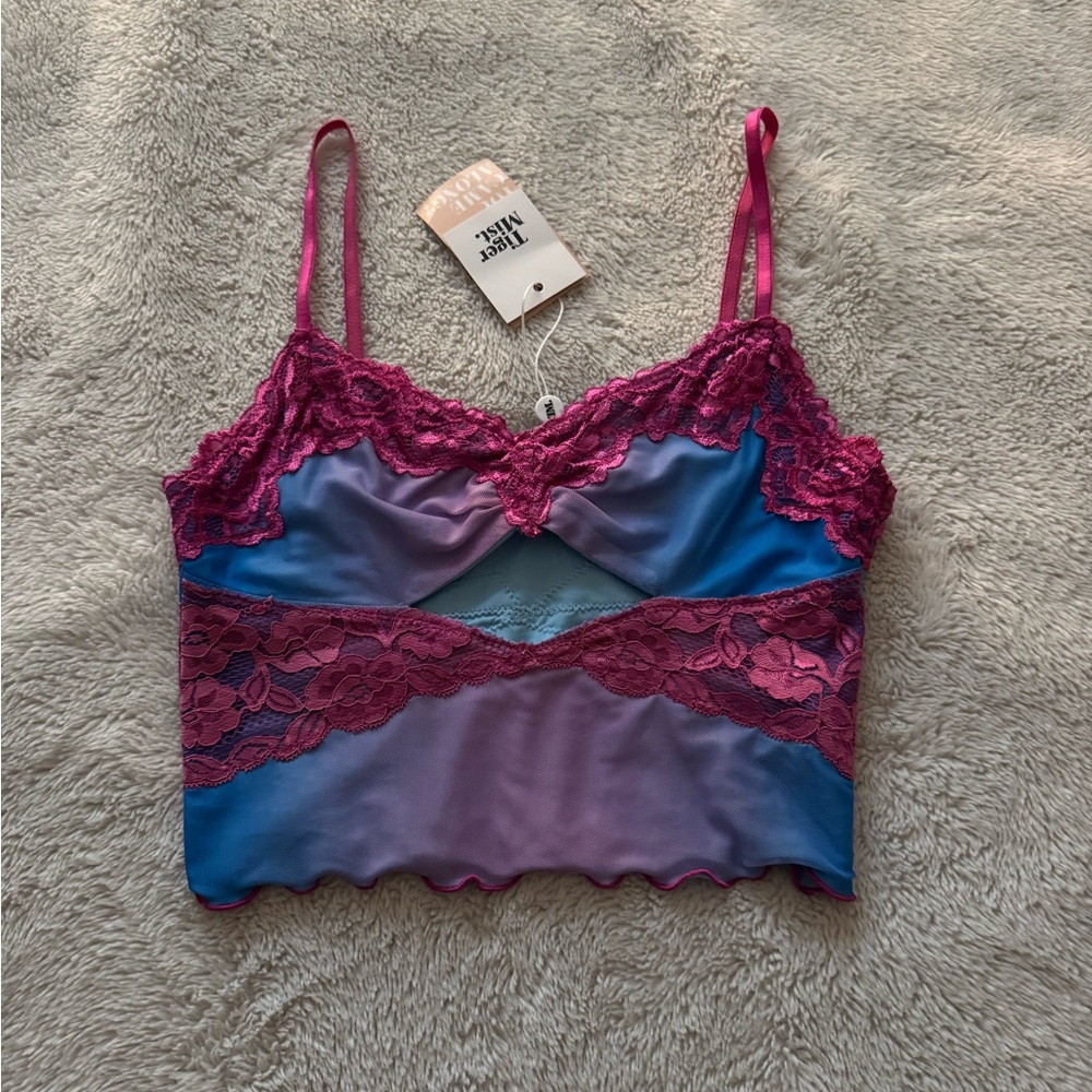 Tiger mist top